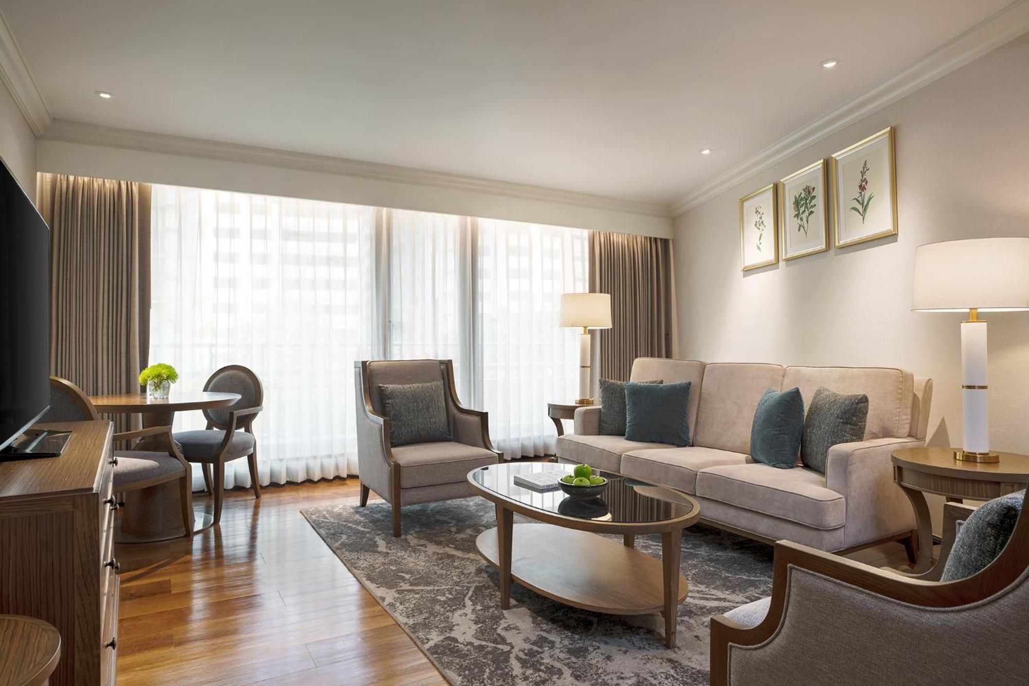 Moevenpick Hotel Bangkok Ploenchit Bdms Eksteriør billede