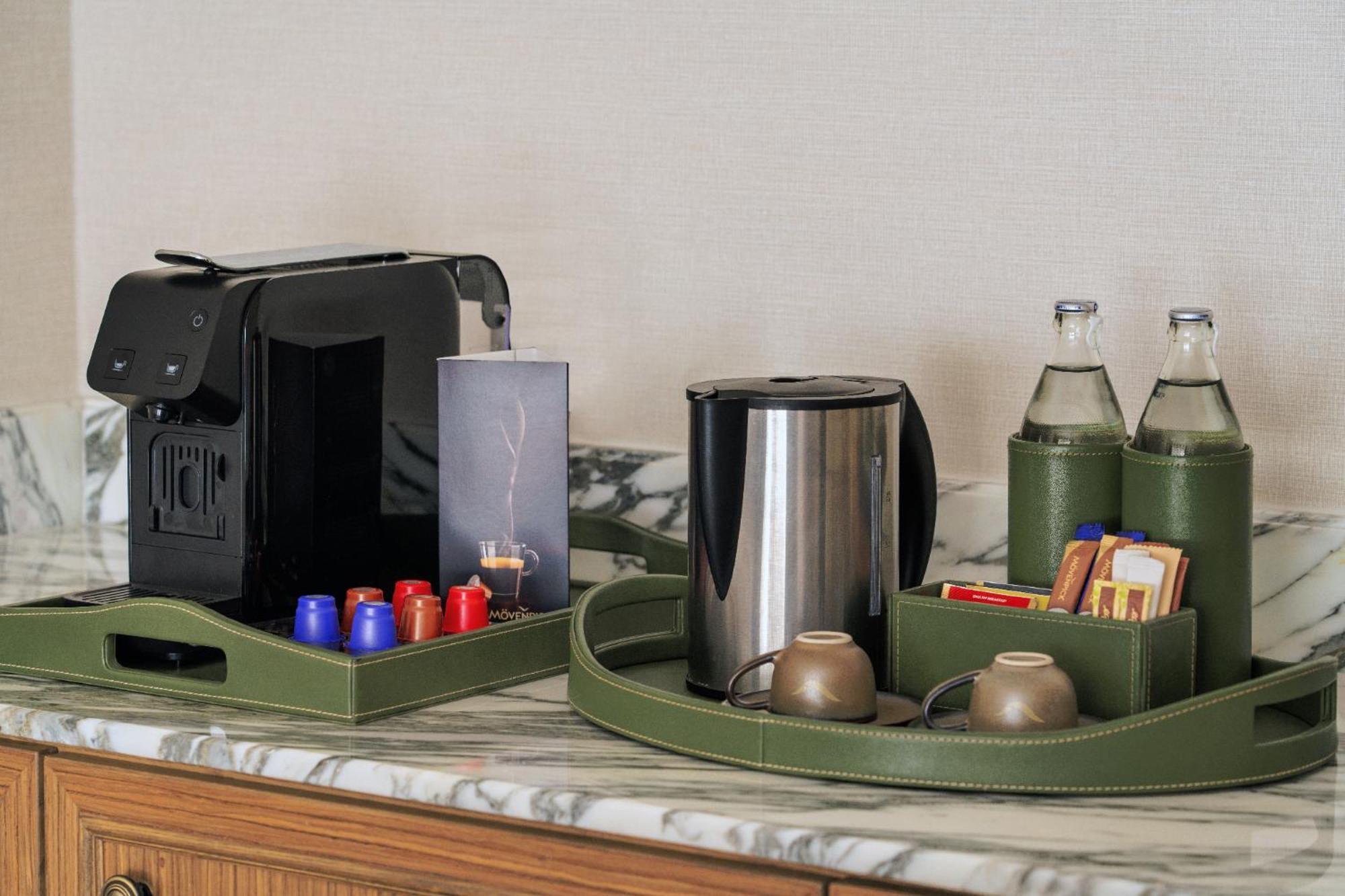 Moevenpick Hotel Bangkok Ploenchit Bdms Eksteriør billede